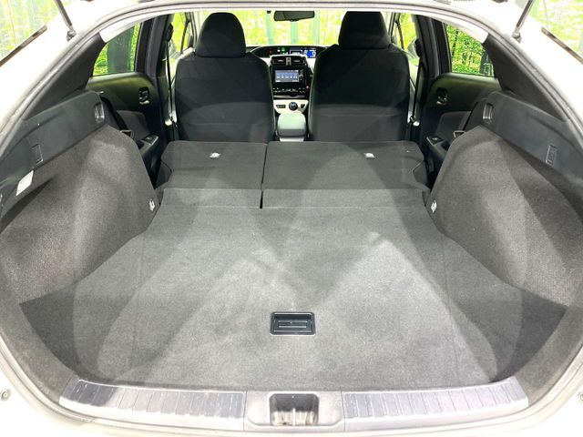 PRIUS 4WD