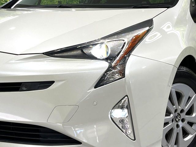 PRIUS 4WD