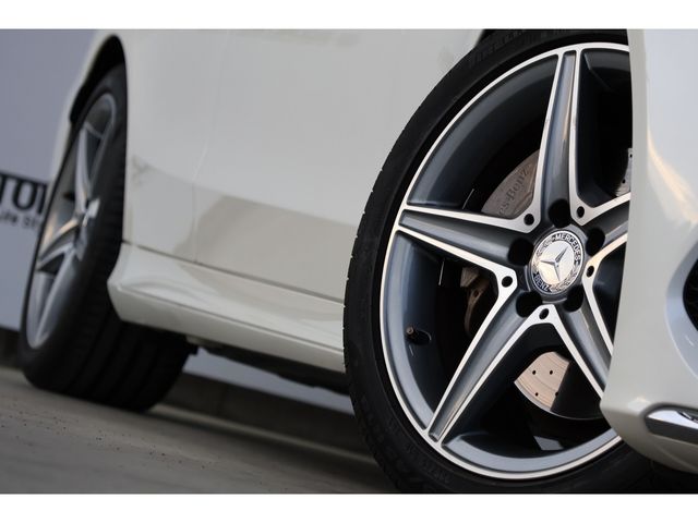 MERCEDES BENZ C class sedan