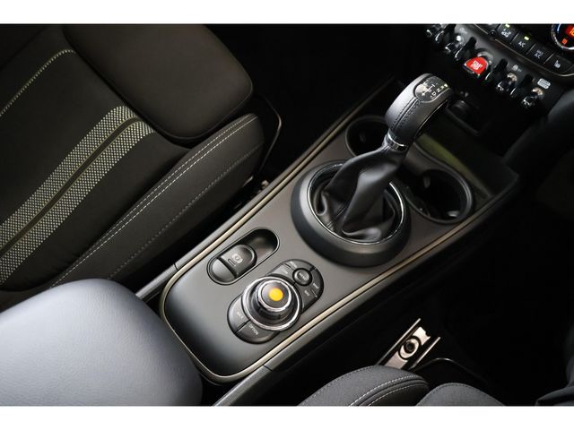BMW MINI COOPER SD CROSSOVER