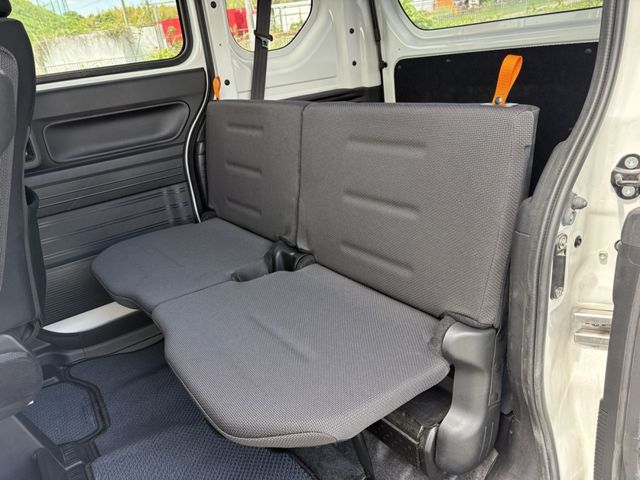 N-VAN