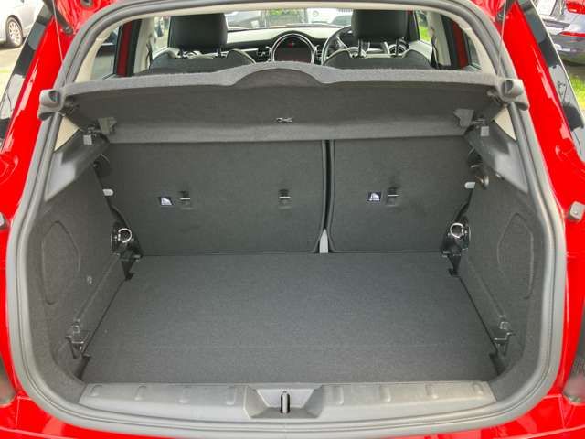 MINI COOPER D 5DOOR