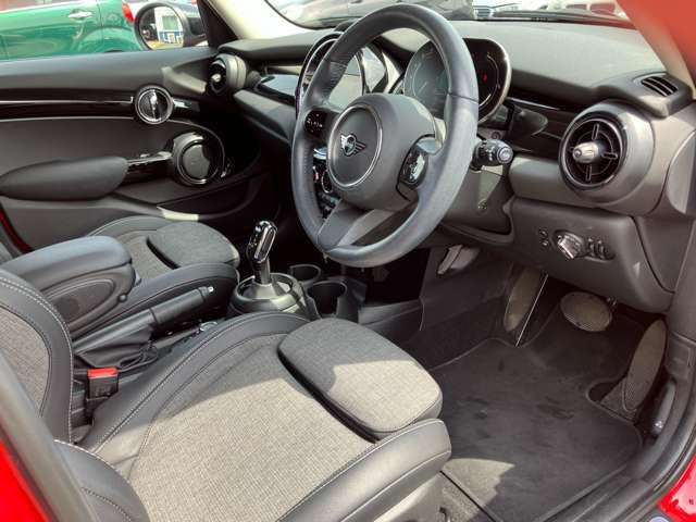 MINI COOPER D 5DOOR