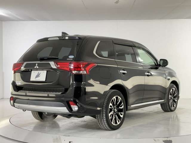 OUTLANDER PHEV
