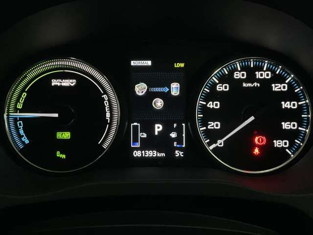 OUTLANDER PHEV