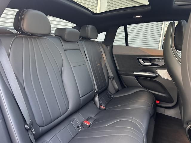 MERCEDES BENZ EQE
