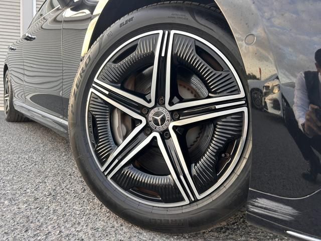 MERCEDES BENZ EQE