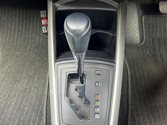 COROLLA FIELDER HYBRID