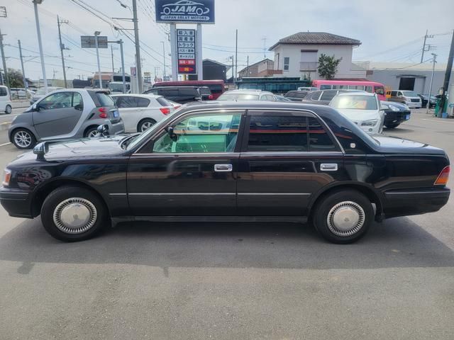 CROWN sedan