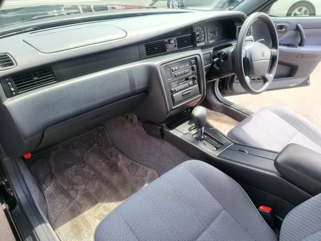 CROWN sedan