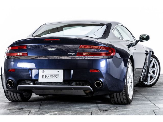 Ｖ８