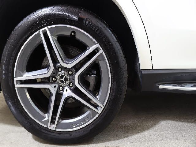 MERCEDES BENZ GLS class