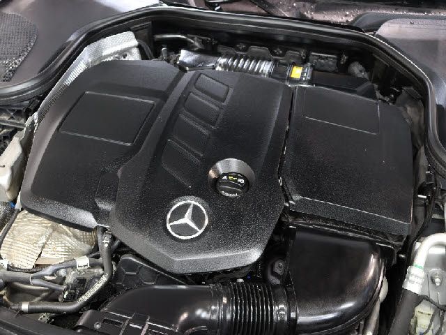 MERCEDES BENZ E class sedan