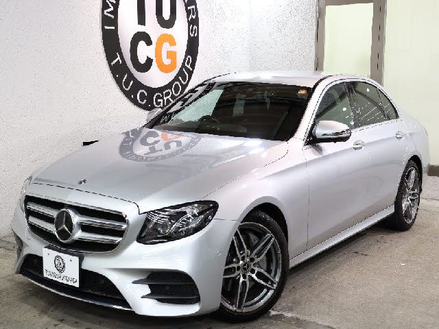 MERCEDES BENZ E class sedan