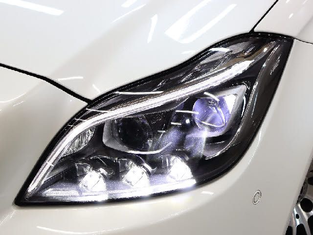 MERCEDES BENZ CLS class