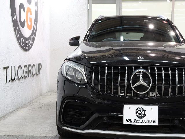 MERCEDES AMG GLCclass