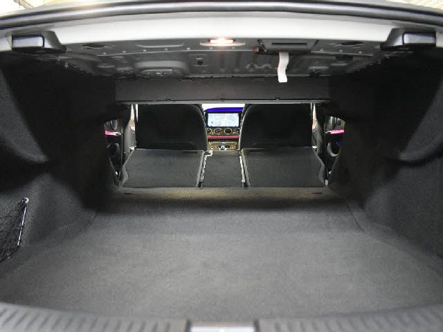 MERCEDES BENZ E class sedan