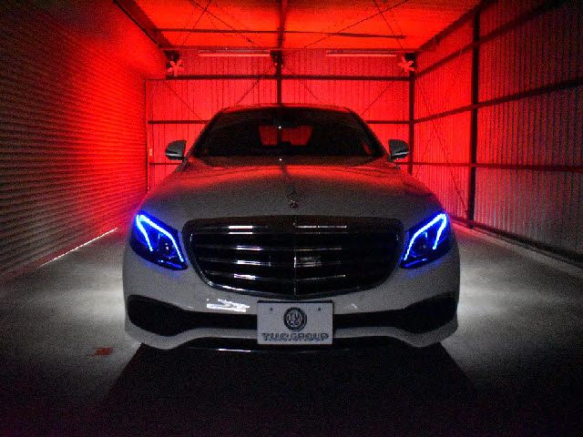 MERCEDES BENZ E class sedan