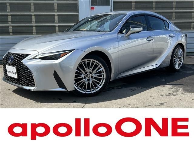 LEXUS IS300h AWD