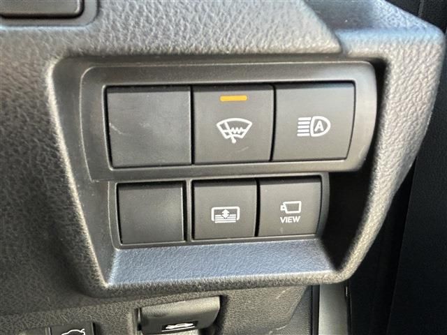 LEXUS IS300h AWD