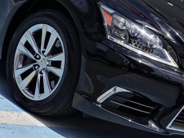 LEXUS LS600h