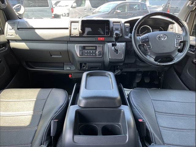 HIACE van 2WD