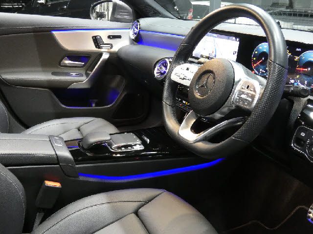 MERCEDES BENZ CLA class