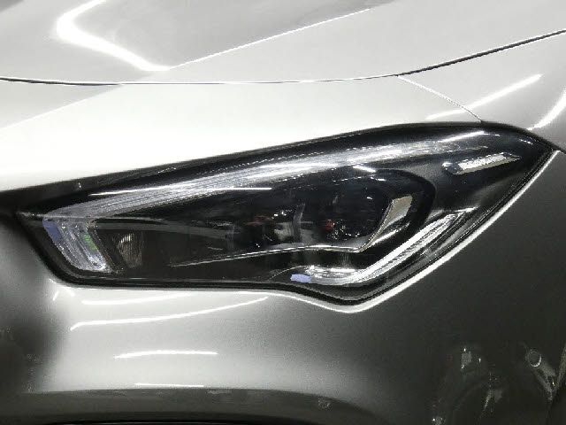 MERCEDES BENZ CLA class