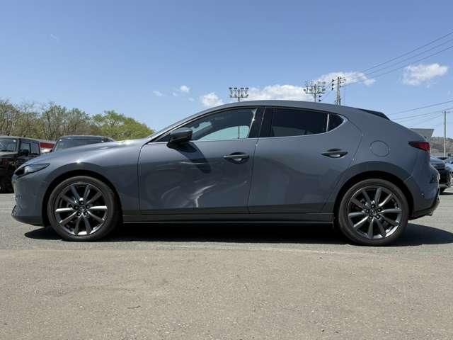 MAZDA3 FASTBACK