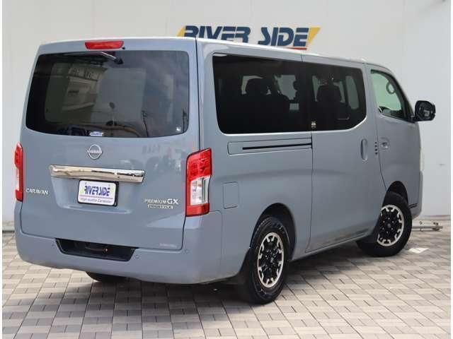 CARAVAN van 4WD