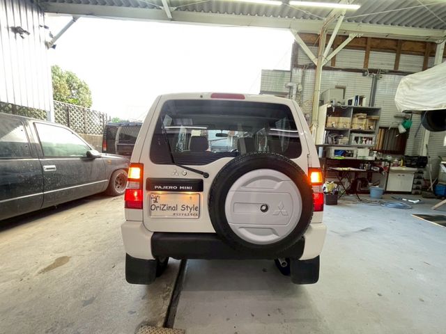 PAJERO MINI