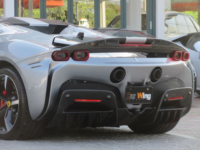 FERRARI SF90 Spider
