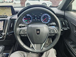 CROWN sedan hybrid