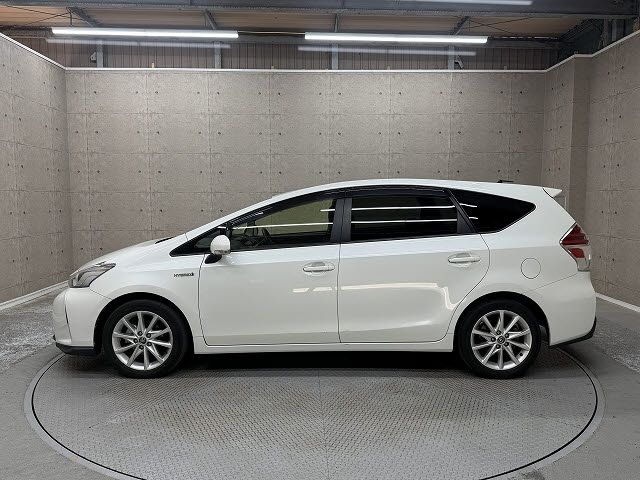 PRIUS Alpha