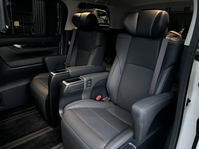 ALPHARD hybrid