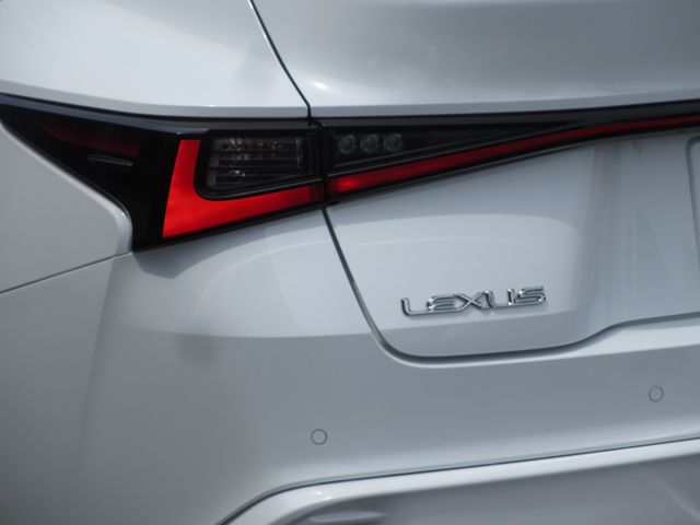 LEXUS IS300h