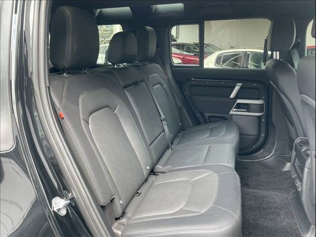 ROVER DEFENDER
