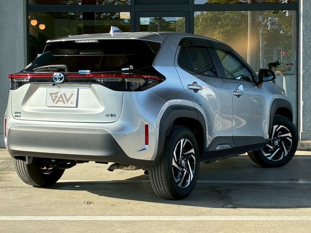 YARIS CROSS HYBRID