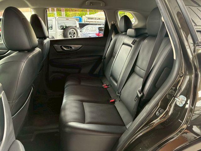 X-TRAIL 2WD