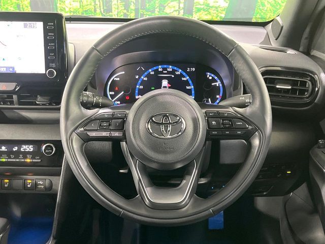 YARIS CROSS HYBRID