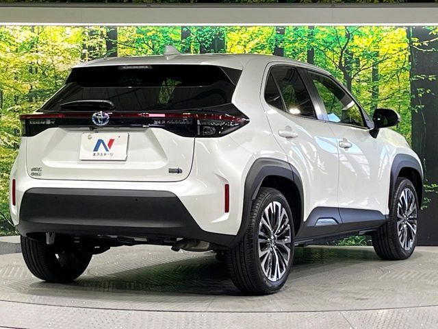 YARIS CROSS HYBRID