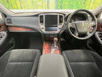 CROWN sedan hybrid