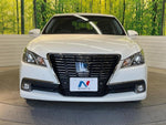CROWN sedan hybrid