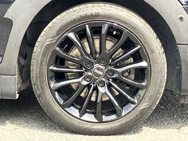 MINI COOPER CLUBMAN