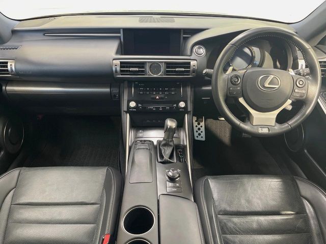 LEXUS IS300h