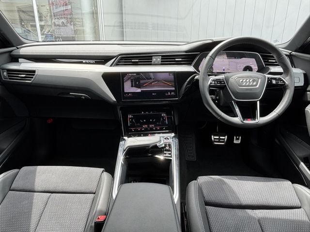 AUDI Q8 e-tron SPORTBACK