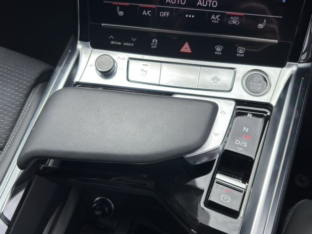 AUDI Q8 e-tron SPORTBACK