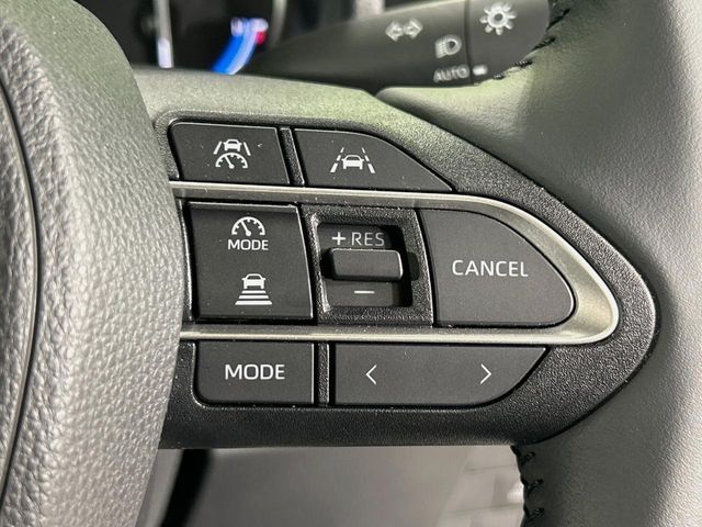VOXY HYBRID
