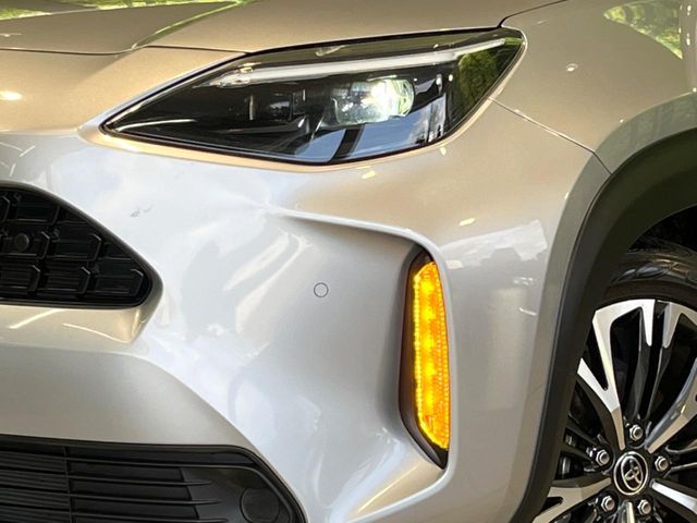 YARIS CROSS HYBRID