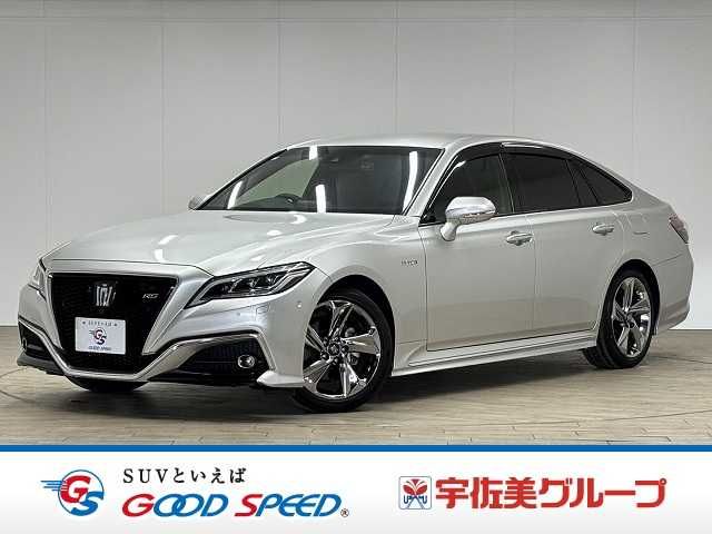 CROWN sedan hybrid